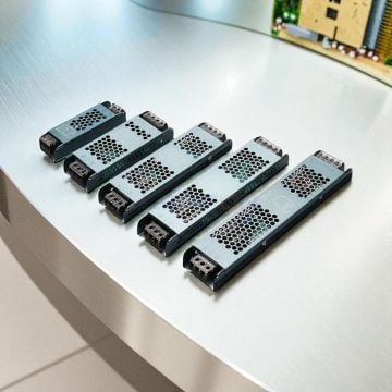 24V 8.33A 200W Slim Kasa Adaptör