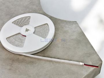 8x4.5mm Spotless 24V 12W IP62 6000K Neon Led